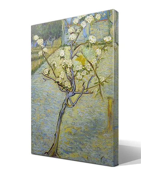 Pequeño árbol de pera en flor